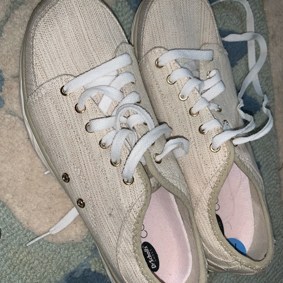 dr scholl's memory foam sneakers